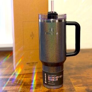 Stanley Pro tour Midnight Glitz Quencher Tumbler 40oz